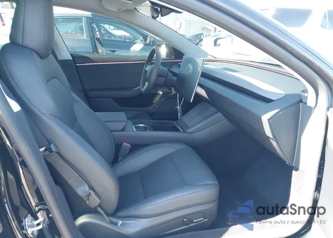 2024 Tesla Model 3 Long Range Dual Motor All-Wheel Drive z USA, uszkodzony, nr VIN 5YJ3E1EB8RF848995